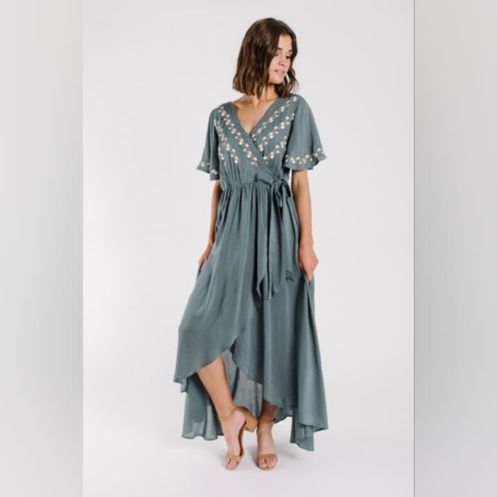 Jodifl The Parklan Embroidered Wrap Floral Maxi Dress in Jade  Size M 6-10